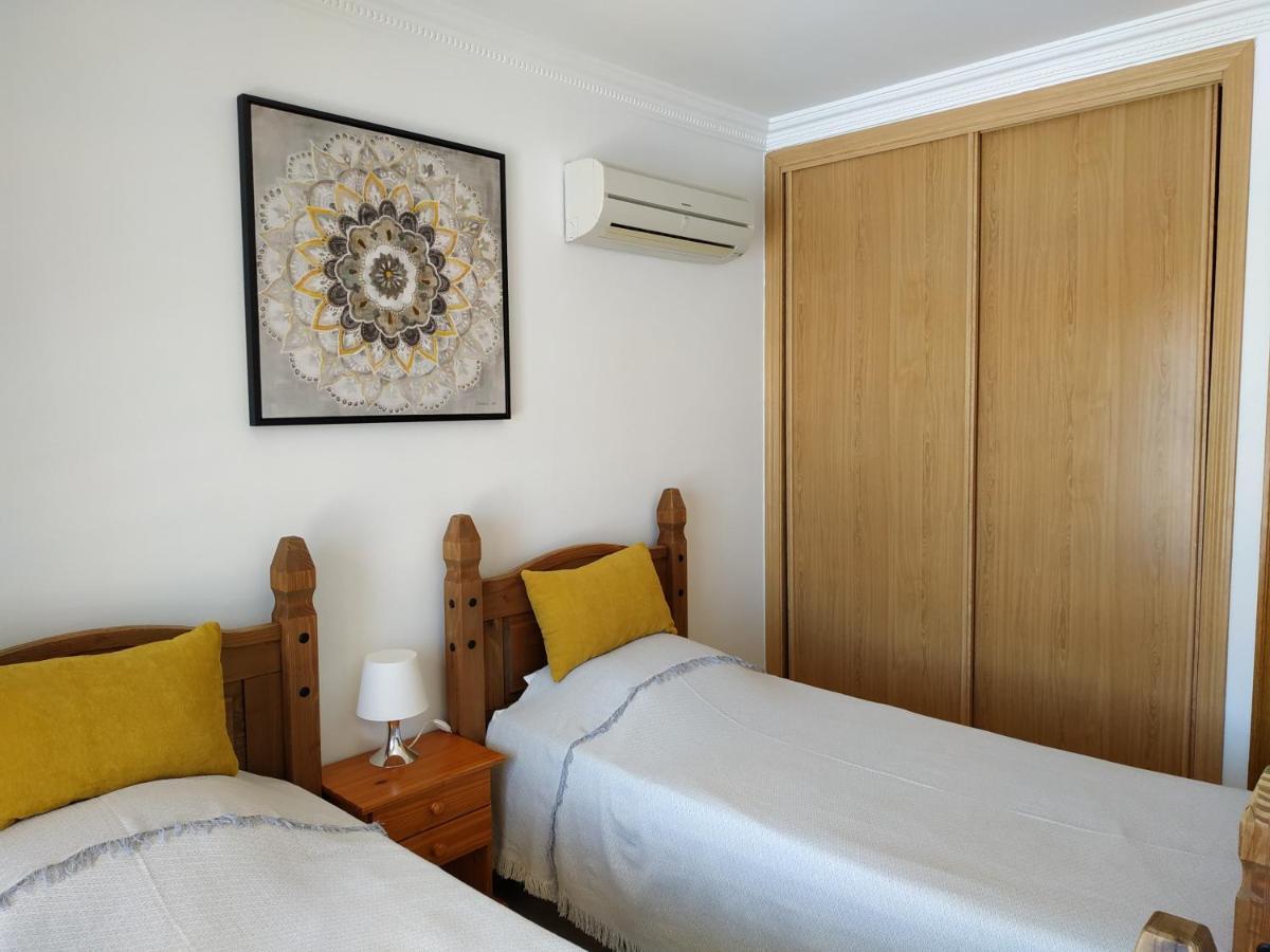 Villa Casa Del Sol: Spacious 3-Bedroom with Private Solar-Heated Pool Triquivijate Exterior photo