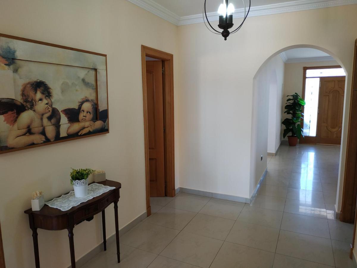 Villa Casa Del Sol: Spacious 3-Bedroom with Private Solar-Heated Pool Triquivijate Exterior photo