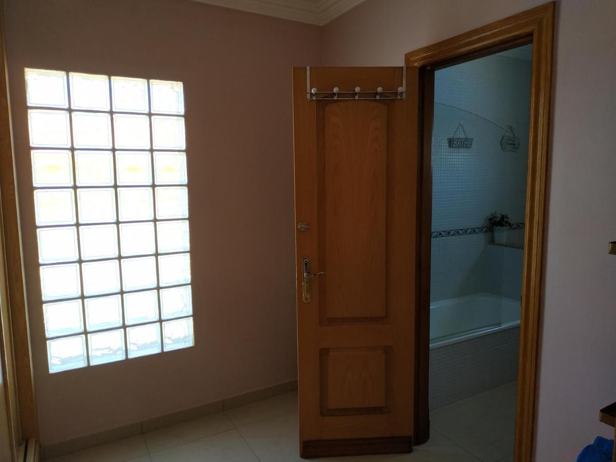 Villa Casa Del Sol: Spacious 3-Bedroom with Private Solar-Heated Pool Triquivijate Exterior photo