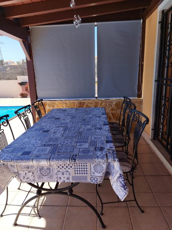 Villa Casa Del Sol: Spacious 3-Bedroom with Private Solar-Heated Pool Triquivijate Exterior photo
