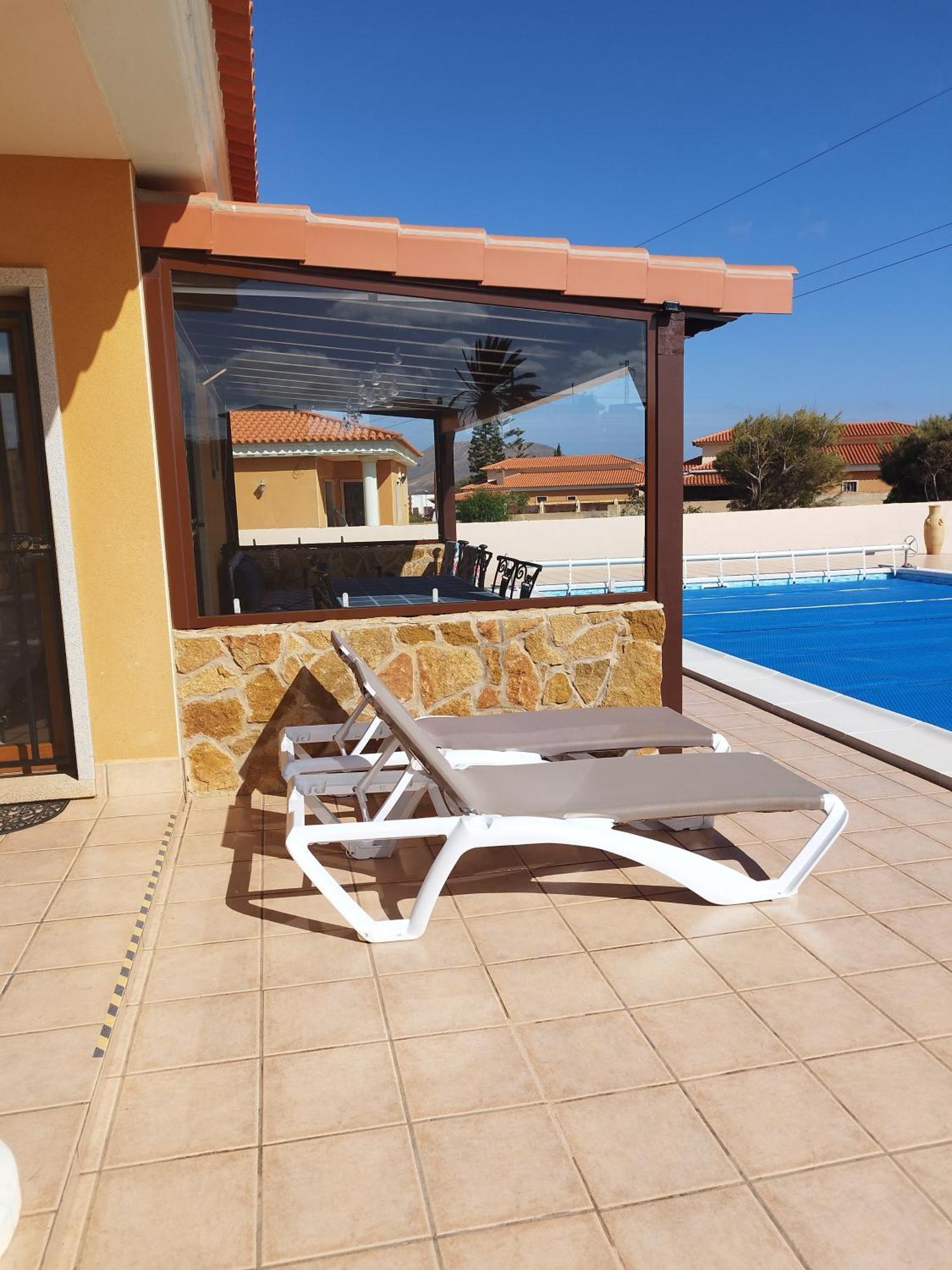 Villa Casa Del Sol: Spacious 3-Bedroom with Private Solar-Heated Pool Triquivijate Exterior photo