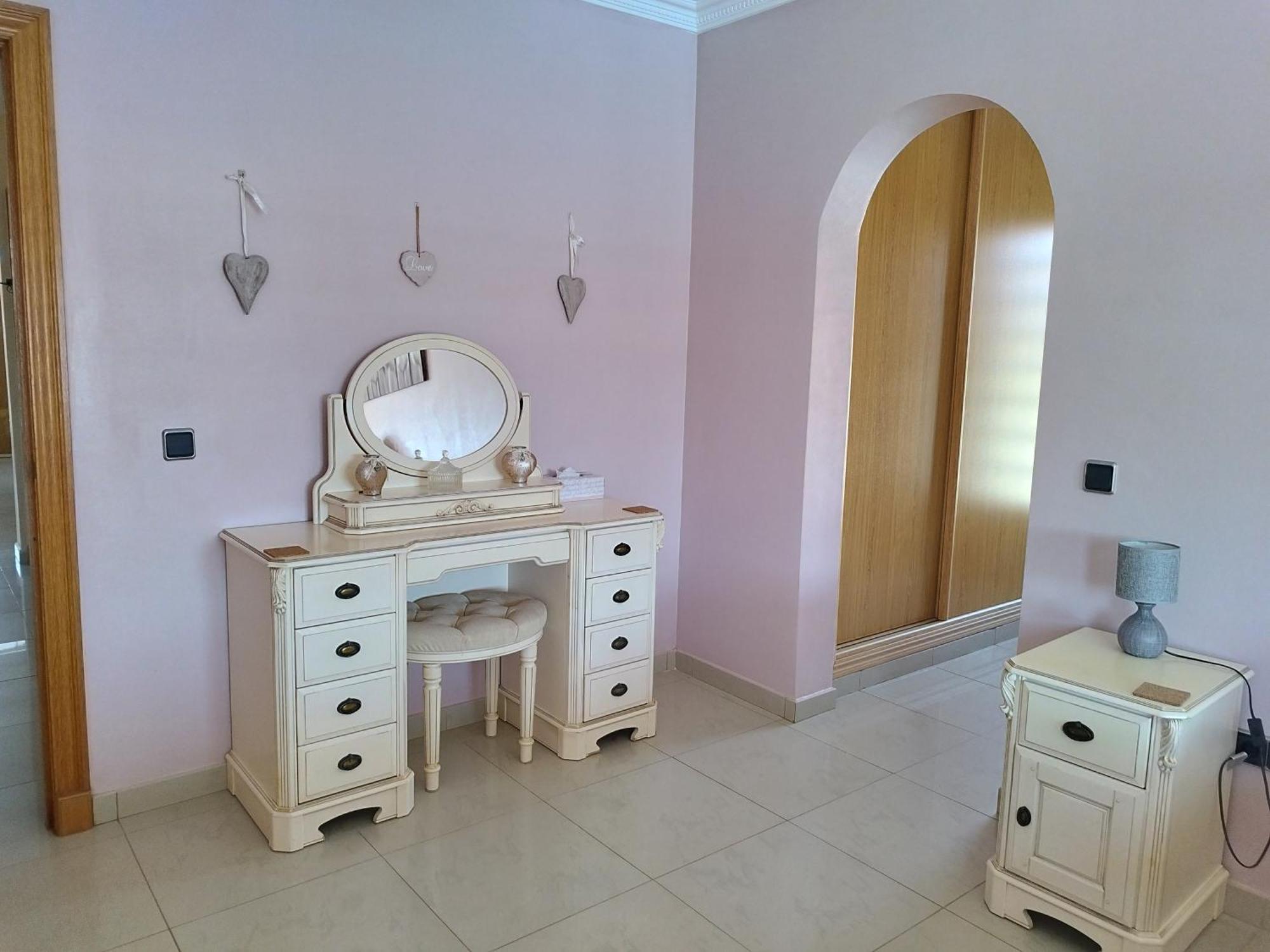 Villa Casa Del Sol: Spacious 3-Bedroom with Private Solar-Heated Pool Triquivijate Exterior photo